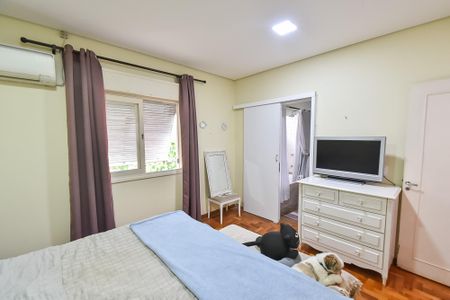 Casa à venda com 259m², 3 quartos e 2 vagas Casa à venda com 259m², 3 quartos e 2 vagasSuíte