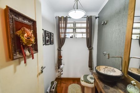 Casa à venda com 259m², 3 quartos e 2 vagas Casa à venda com 259m², 3 quartos e 2 vagasLavabo