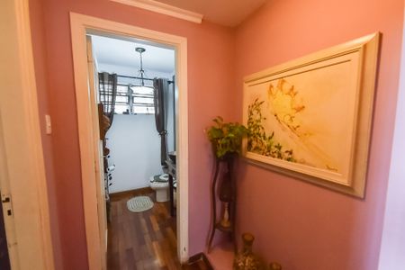 Casa à venda com 259m², 3 quartos e 2 vagas Casa à venda com 259m², 3 quartos e 2 vagasHall