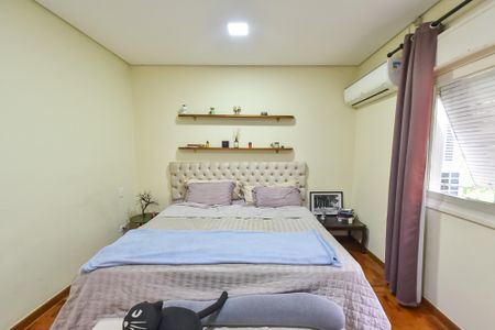 Casa à venda com 259m², 3 quartos e 2 vagas Casa à venda com 259m², 3 quartos e 2 vagasSuíte