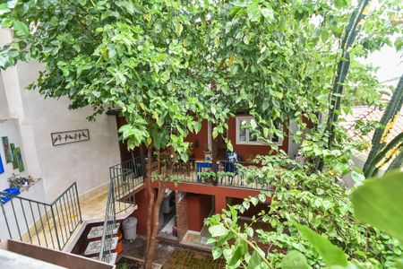 Casa à venda com 259m², 3 quartos e 2 vagas Casa à venda com 259m², 3 quartos e 2 vagasQuintal