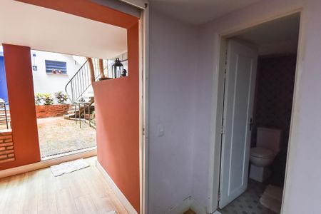 Casa à venda com 259m², 3 quartos e 2 vagas Casa à venda com 259m², 3 quartos e 2 vagasSalão