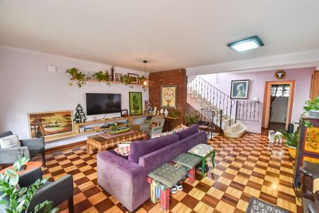 Casa à venda com 259m², 3 quartos e 2 vagas Casa à venda com 259m², 3 quartos e 2 vagasSala