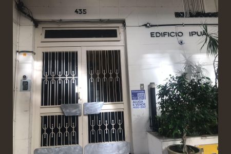 Apartamento para alugar com 73m², 2 quartos e sem vaga