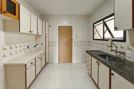 Apartamento à venda com 118m², 2 quartos e 1 vagaCozinha