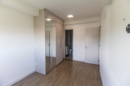 Apartamento à venda com 74m², 2 quartos e 2 vagas Apartamento à venda com 74m², 2 quartos e 2 vagasSuíte