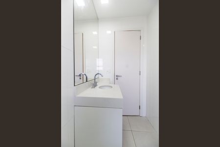 Apartamento à venda com 74m², 2 quartos e 2 vagas Apartamento à venda com 74m², 2 quartos e 2 vagasBanheiro 2