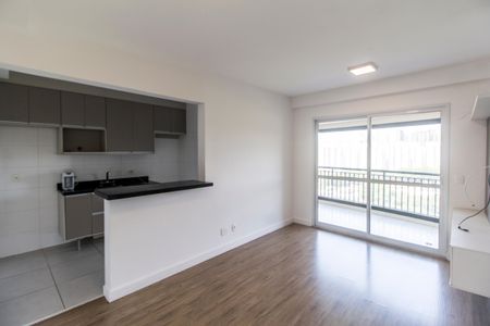 Sala  de apartamento para alugar com 2 quartos, 74m² em Alphaville Empresarial, Barueri