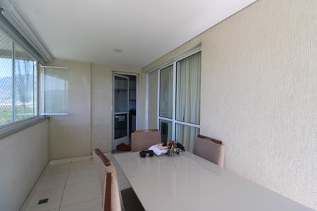 Apartamento à venda com 102m², 3 quartos e 2 vagasSala - Varanda