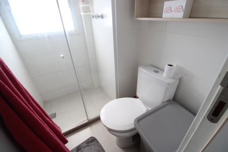 Apartamento à venda com 102m², 3 quartos e 2 vagasBanheiro das suítes canadenses 