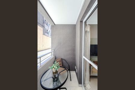 Studio à venda com 27m², 1 quarto e sem vaga Studio à venda com 27m², 1 quarto e sem vagaVaranda