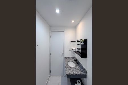 Studio à venda com 27m², 1 quarto e sem vaga Studio à venda com 27m², 1 quarto e sem vagaBanheiro
