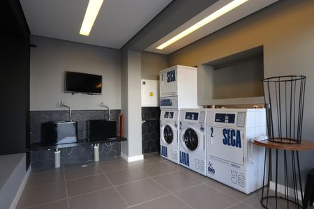 Apartamento para alugar com 35m², 2 quartos e sem vagaÁrea comum - Lavanderia Coletiva