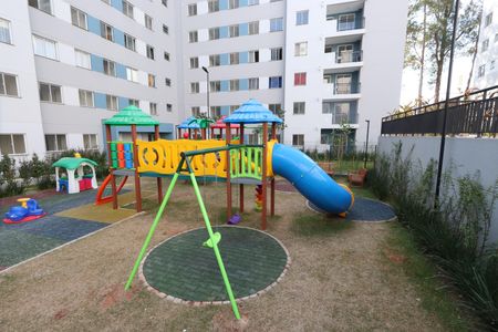 Apartamento para alugar com 35m², 2 quartos e sem vagaÁrea comum - Playground