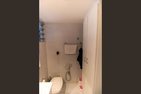 Apartamento à venda com 91m², 2 quartos e 1 vaga Apartamento à venda com 91m², 2 quartos e 1 vagaBanheiro