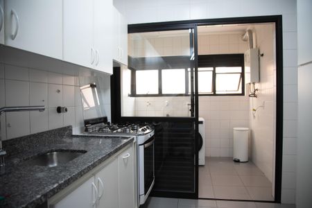Apartamento à venda com 93m², 3 quartos e 2 vagasCozinha