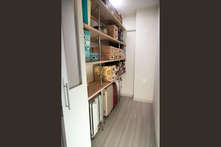 Apartamento à venda com 93m², 3 quartos e 2 vagasCloset