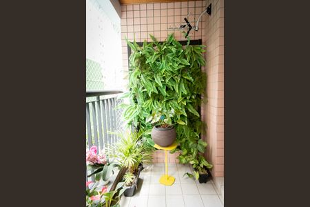 Apartamento à venda com 93m², 3 quartos e 2 vagasVaranda