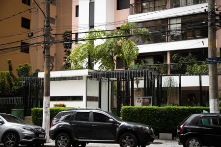 Apartamento à venda com 93m², 3 quartos e 2 vagasFachada