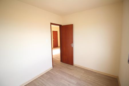 Quarto 1 de apartamento para alugar com 2 quartos, 45m² em Riacho das Pedras, Contagem