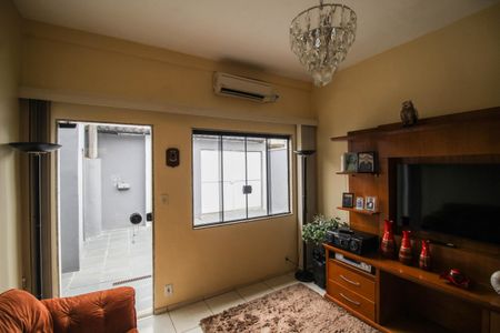 Sala de casa para alugar com 3 quartos, 160m² em Redentor, Belford Roxo