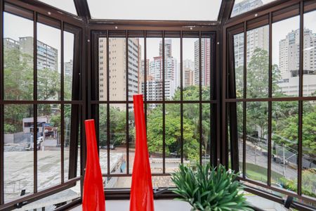 Apartamento à venda com 143m², 3 quartos e 2 vagasVista da Suíte 3