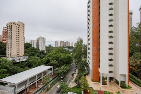 Apartamento à venda com 143m², 3 quartos e 2 vagasVista da Suíte 1