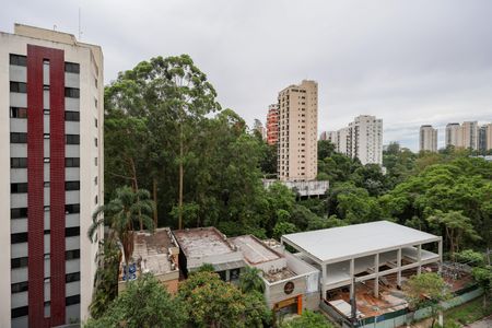 Apartamento à venda com 143m², 3 quartos e 2 vagasVista da Suíte 2