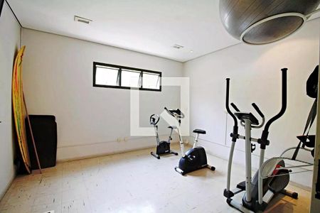 Apartamento à venda com 143m², 3 quartos e 2 vagasÁrea comum - Academia