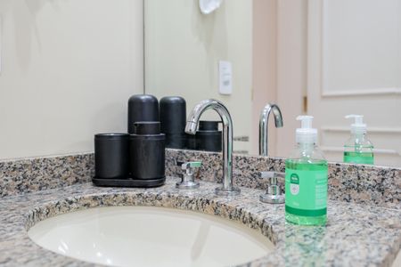 Apartamento à venda com 143m², 3 quartos e 2 vagasBanheiro da Suíte 3