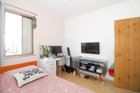 Apartamento à venda com 110m², 3 quartos e 1 vagaQuarto 2