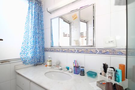 Apartamento à venda com 110m², 3 quartos e 1 vagaBanheiro da Suíte