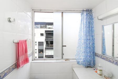 Apartamento à venda com 110m², 3 quartos e 1 vagaBanheiro da Suíte