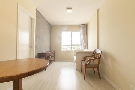 Sala de apartamento para alugar com 1 quarto, 33m² em Novo Mundo, Curitiba