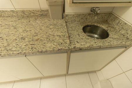 Apartamento à venda com 33m², 1 quarto e sem vaga Apartamento à venda com 33m², 1 quarto e sem vagaCozinha e Área de Serviço