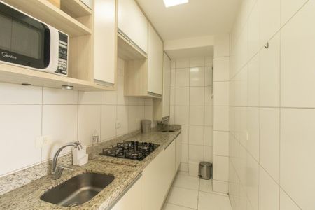 Apartamento à venda com 33m², 1 quarto e sem vaga Apartamento à venda com 33m², 1 quarto e sem vagaCozinha e Área de Serviço