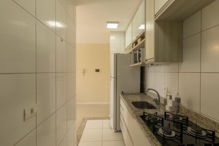 Apartamento à venda com 33m², 1 quarto e sem vaga Apartamento à venda com 33m², 1 quarto e sem vagaCozinha e Área de Serviço