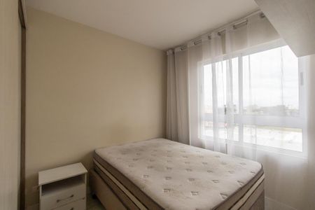 Quarto Suíte de apartamento para alugar com 1 quarto, 33m² em Novo Mundo, Curitiba