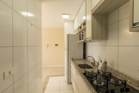 Apartamento à venda com 33m², 1 quarto e sem vaga Apartamento à venda com 33m², 1 quarto e sem vagaCozinha e Área de Serviço