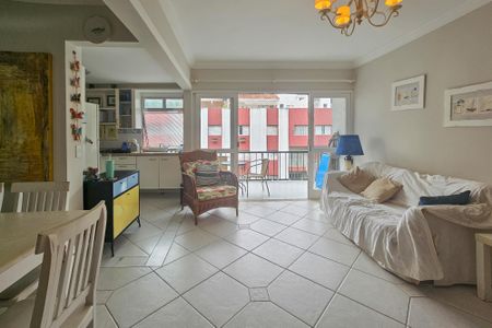 Sala de apartamento para alugar com 3 quartos, 160m² em Loteamento Joao Batista Juliao, Guarujá