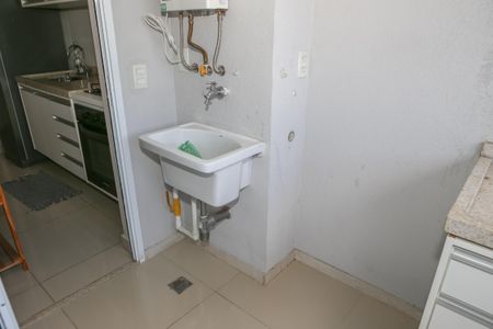 Apartamento para alugar com 62m², 2 quartos e 1 vagaSacada