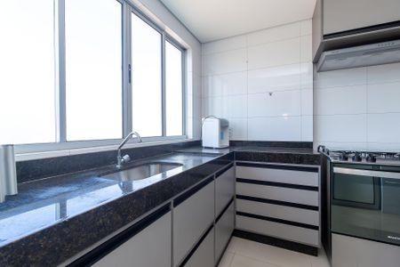 Apartamento à venda com 88m², 3 quartos e 4 vagas Apartamento à venda com 88m², 3 quartos e 4 vagasCozinha