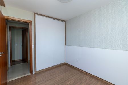 Apartamento à venda com 88m², 3 quartos e 4 vagas Apartamento à venda com 88m², 3 quartos e 4 vagasQuarto 1