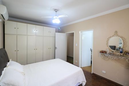 Casa à venda com 461m², 4 quartos e 4 vagasSuíte