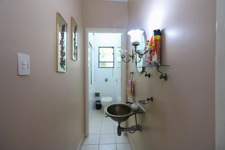 Casa à venda com 461m², 4 quartos e 4 vagasLavabo