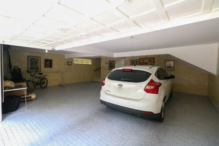 Casa à venda com 461m², 4 quartos e 4 vagasGaragem