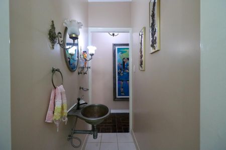 Casa à venda com 461m², 4 quartos e 4 vagasLavabo