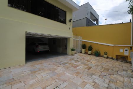 Casa à venda com 461m², 4 quartos e 4 vagasFachada