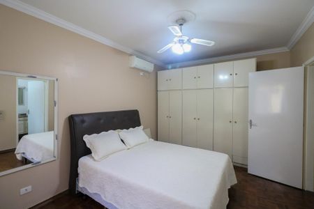 Casa à venda com 461m², 4 quartos e 4 vagasSuíte