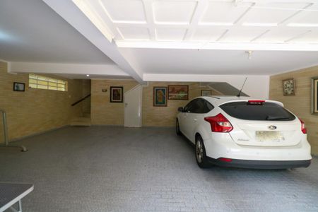 Casa à venda com 461m², 4 quartos e 4 vagasGaragem